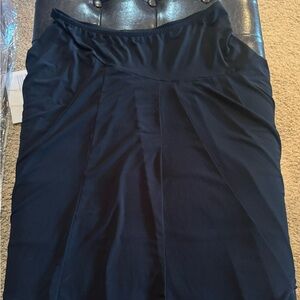 - -I.N. Studio size L black skirt with handkerchief hem in EUC